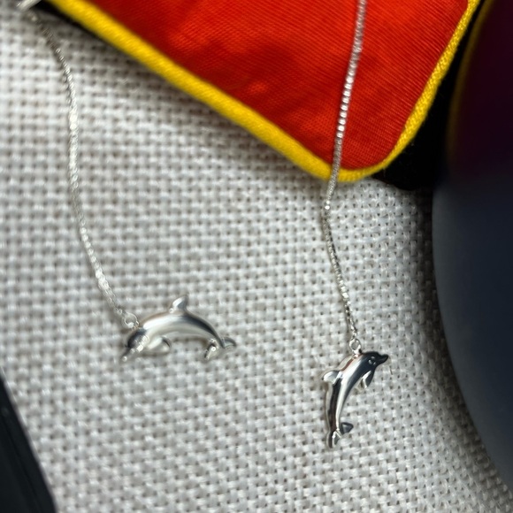 Vintage JCM Sterling Silver Dolphin Threader Earrings - Picture 8 of 14